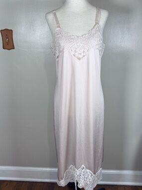 Shadowline 90s Y2K Nylon Lace Trim Full Slip Dress Coquette Boudoir Lingerie